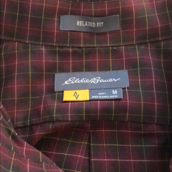 Men’s Eddie Bauer button down - Picture 2 of 2